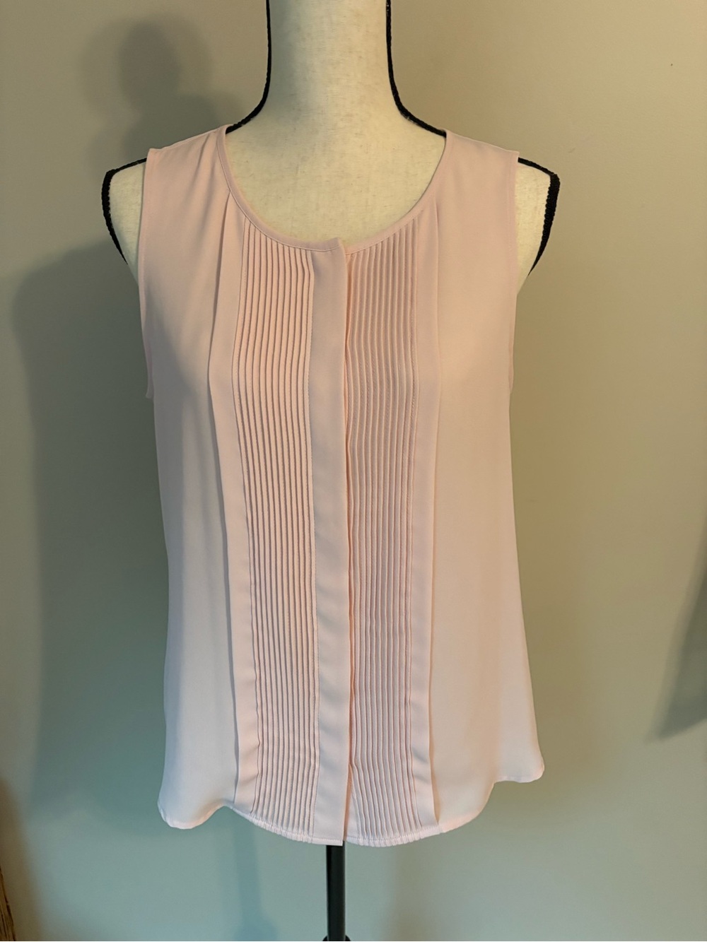 Banana Republic Factory Sleeveless Pintuck Blouse - Light Pink | Women's Sz M
